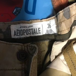 Aeropostale Mens tan cargo shorts